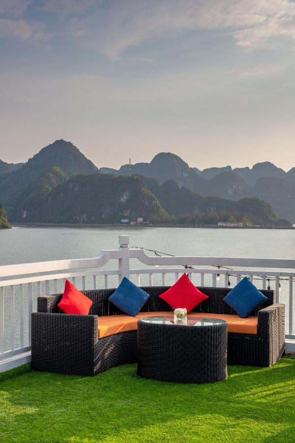Le Journey Luxury Cruise Ha Long Exterior photo